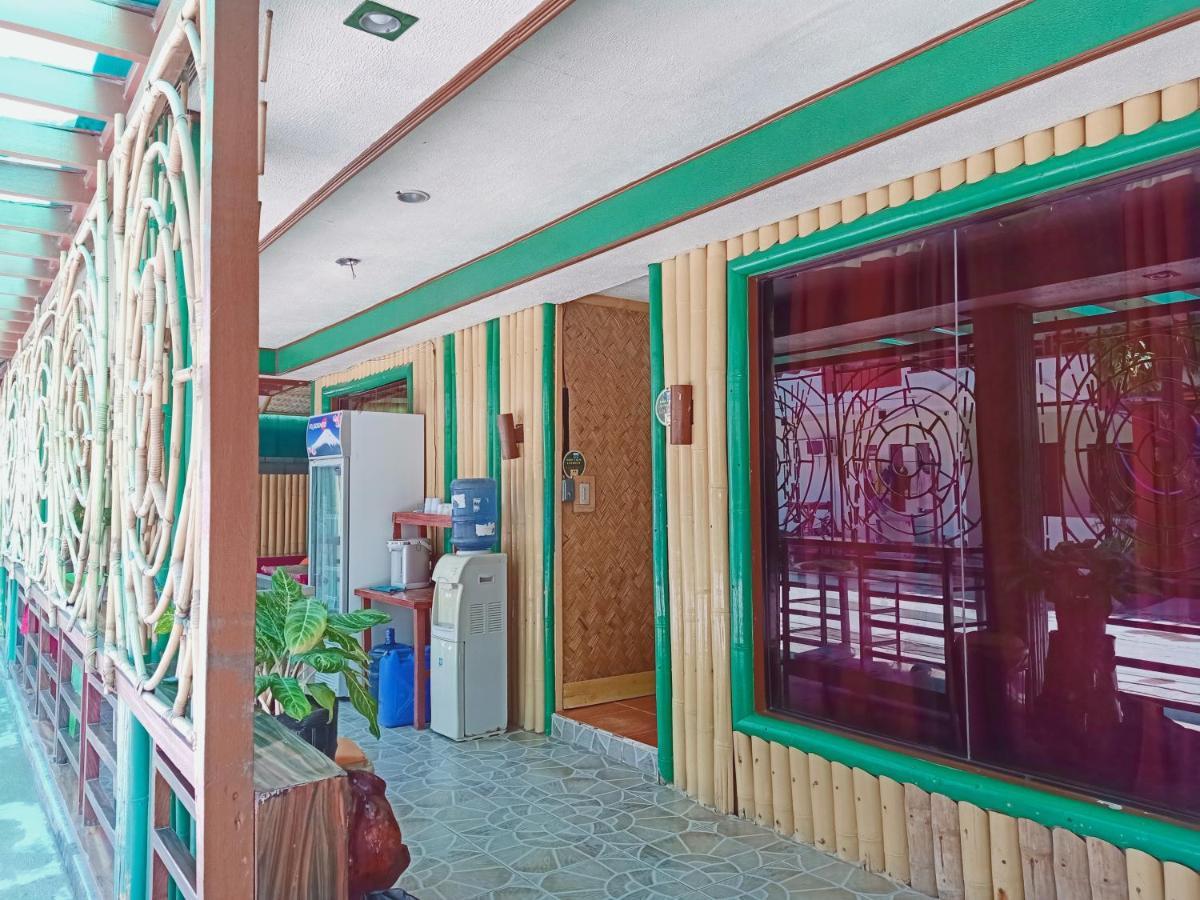إل نيدو Chariz Inn المظهر الخارجي الصورة